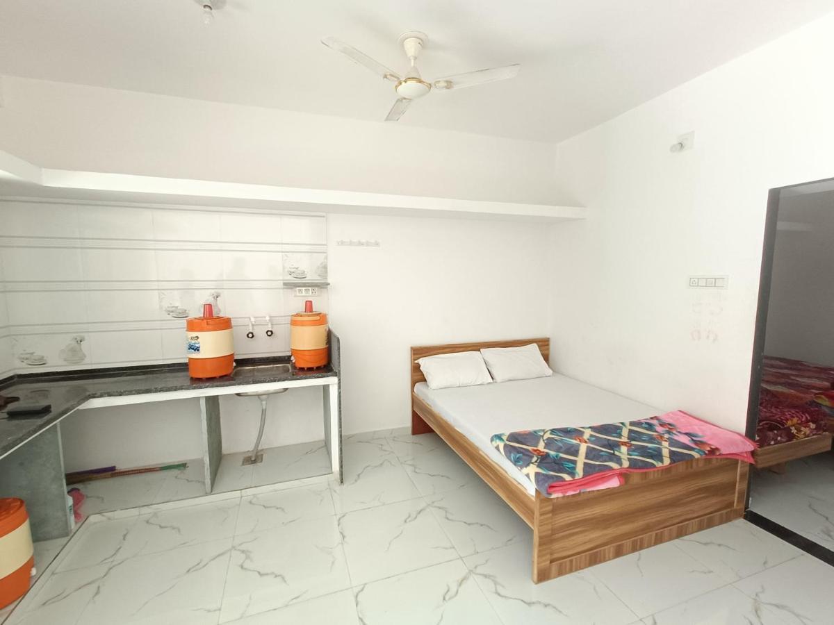 Shiv Shakti Homestay Kevadia ภายนอก รูปภาพ